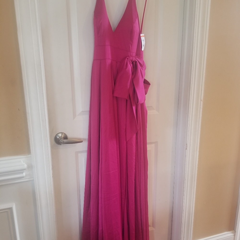 NWT Mac duggal CHARMEUSE HALTER STRAP SOFT TIE WAIST GOWN  Size 6 - Picture 3 of 7